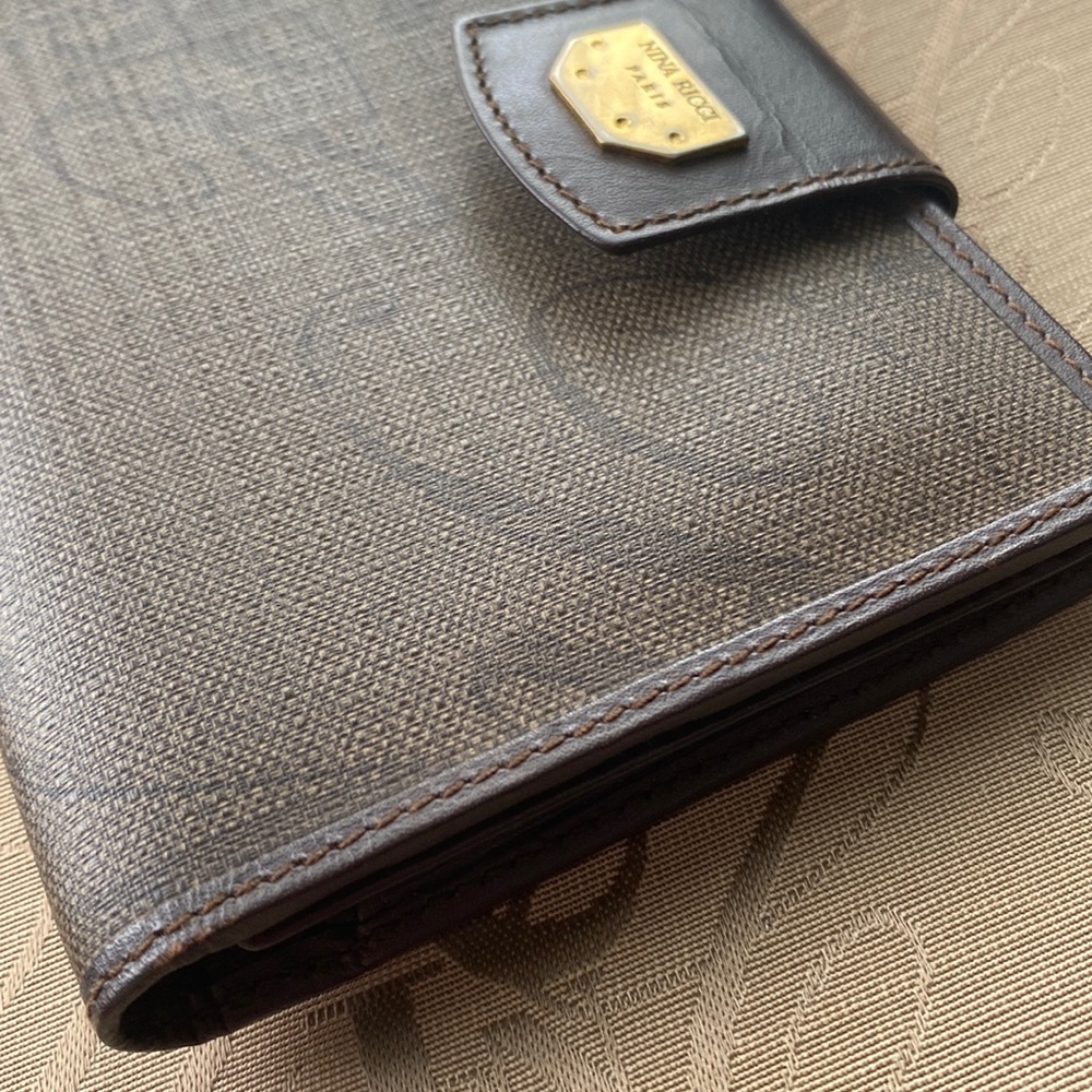 Nina Ricci Wallet (CLST) - Picture 4 of 11